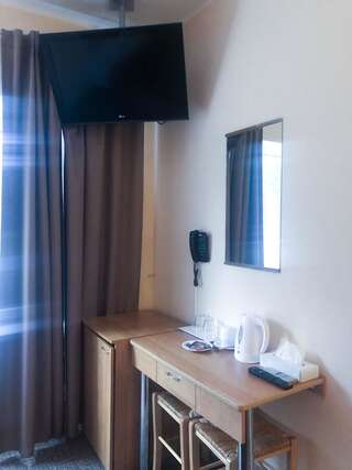 Отель Hotel Yes Нарва-Йыэсуу Двухместный номер с 1 кроватью или 2 отдельными кроватями-1